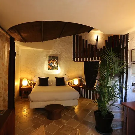 L'hotel Le Cheval Noir ホテル