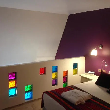 L'hotel Le Cheval Noir ホテル