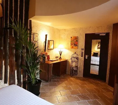 L'hôtel Le Cheval Noir Hotel 3*